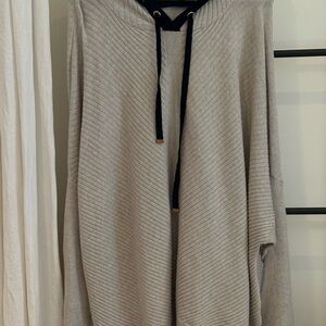 NWOT Black Tape cozy poncho. Size 3X.